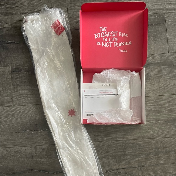 Spanx White Ankle Skinny Jeans XS - Picture 3 of 5